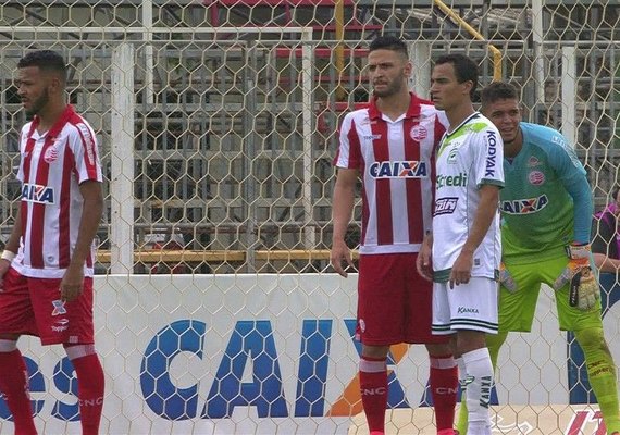 Em jogo de rebaixados à Série C, Luverdense ganha e Náutico fica com a lanterna