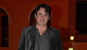 Ator Caio Junqueira sofre acidente grave no Rio de Janeiro