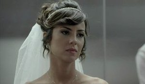'Império': Largada no altar, Maria Clara irá atrás de Enrico e humilhará ex-noivo