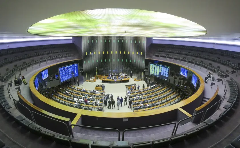 Fux defere pedido para manter número de deputados nas eleições de 2026