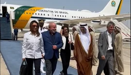 Após viagem à China, Lula chega aos Emirados Árabes