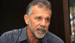 Judson Cabral critica privatização da Casal