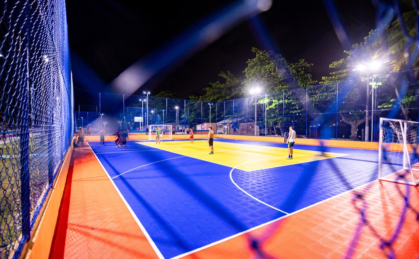 Quadras esportivas ganham piso modular em Maceió