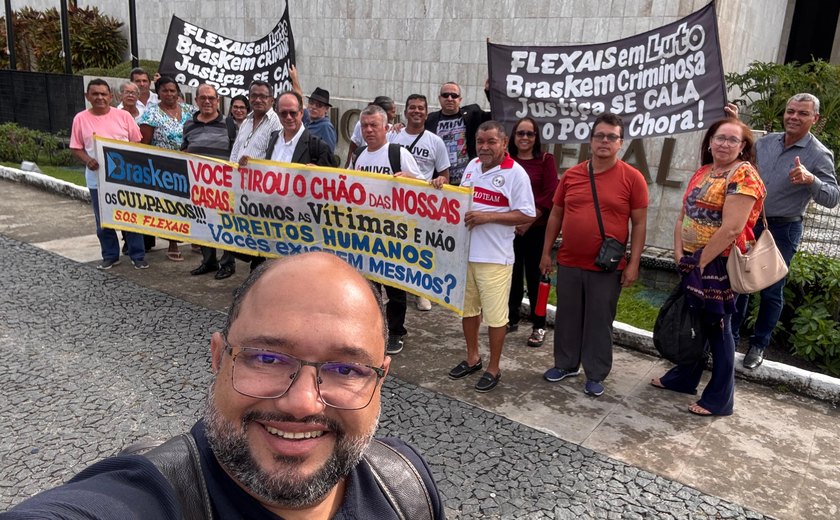 Moradores dos Flexais viajam para audiência judicial em Recife