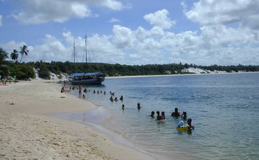 Homem morre afogado na praia do Gunga, em Roteiro