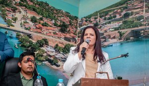 Prefeita Lívia Carla é alvo de ataques de ex-aliado