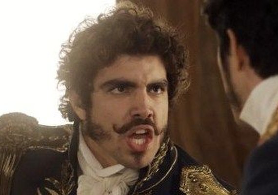 'Novo Mundo': Pedro dá uma surra em Chalaça e o expulsa do Brasil