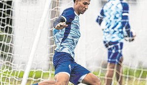 CSA negocia com goleiro e deve mudar escalação