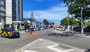 Avenida da Paz é interditada nos dois sentidos para serviço da BRK Ambiental
