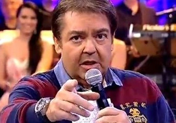 Alta de Faustão é adiada novamente pelos médicos
