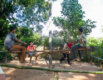 Crianças e adolescentes do abrigo Acolher se divertem em tarde de lazer no Parque Municipal