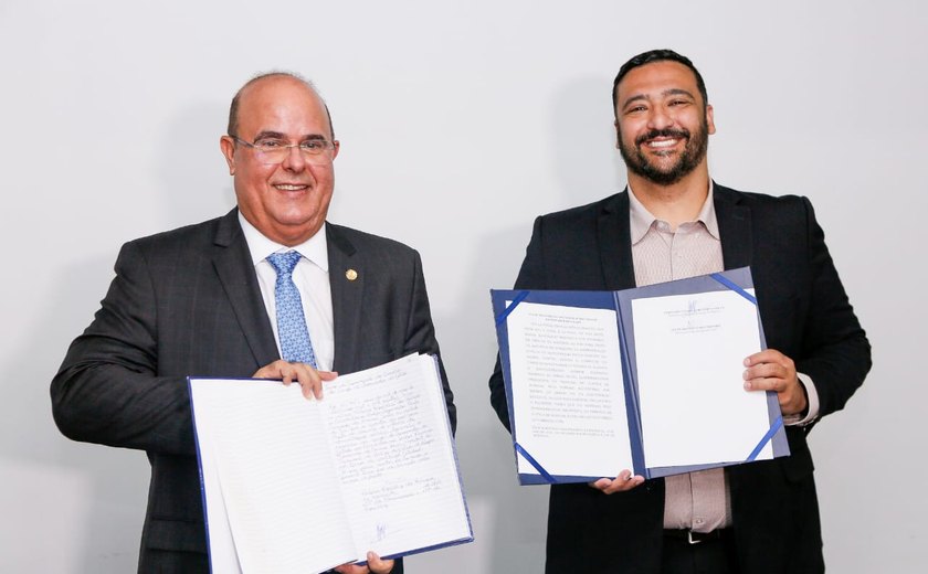 Fernando Tourinho permanece à frente do Governo de Alagoas até o dia 19