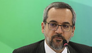 Weintraub pode ser o próximo a cair