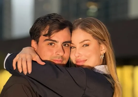 Saory reage após descobrir envolvimento de Dudu Camargo com outro homem