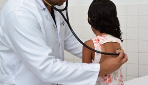 Pediatra orienta sobre cuidados para prevenir acidentes com crianças durante as férias escolares