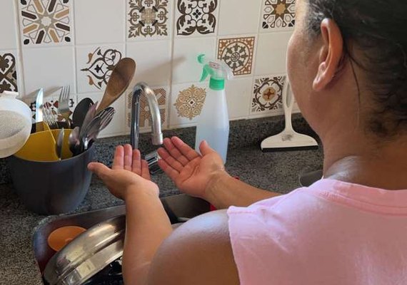 Sem água, moradores de Marechal usam terrenos baldios para necessidades fisiológicas