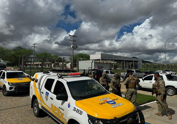 Presos perigosos são transferidos do Presídio do Agreste para Maceió