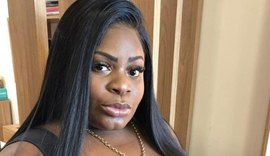 Jojo Todynho usa look coladinho e ostenta super bumbum