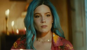 Cantora Halsey é acusada por fãs de plagiar Rihanna em sua nova música