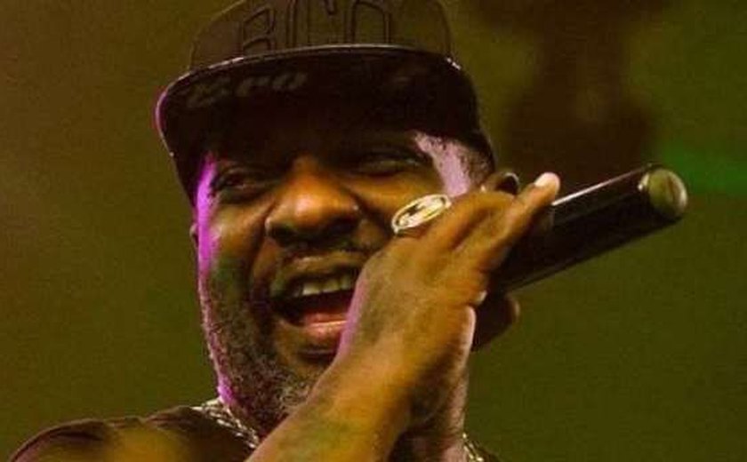 Mr. Catra é “rendido” pela polícia e levado para delegacia