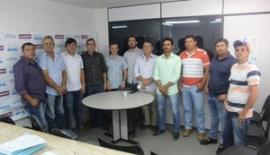 Cooperativa de leite pede apoio da Adeal no combate aos clandestinos