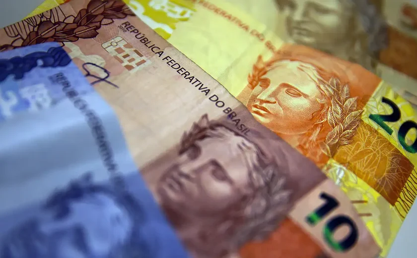 Prévia da inflação de fevereiro atinge 0,84%, diz IBGE