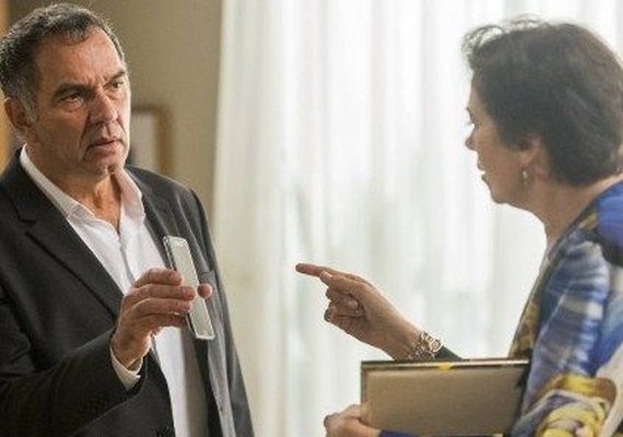 Vem por aí! Irene manda foto comprometedora de Silvana para Eurico