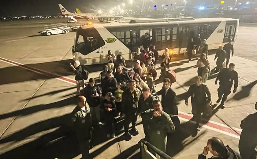 Novo grupo de repatriados de Gaza chegará ao Brasil nesta madrugada