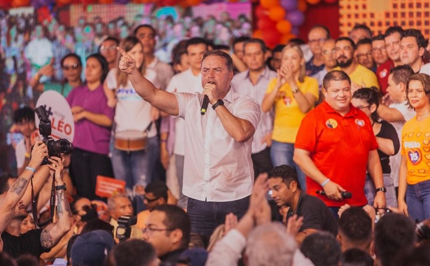 Candidato ao Senado, Renan Filho defende: 'Não é o momento de parar'