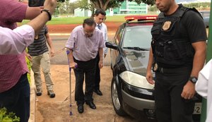 Paulo Maluf chega ao IML de Brasília para exames antes de ir à prisão