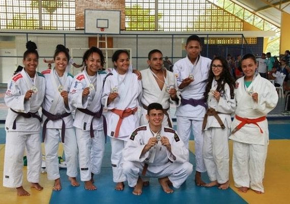 Escolas da rede estadual de Alagoas se destacam no judô