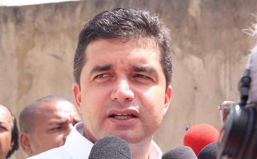 “Não há desistência porque nunca fui candidato”, diz Rui Palmeira