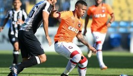 Ceará e Atlético-PR ficam no 0 a 0 e seguem em situação delicada