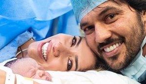 Nasceu Senor, o terceiro filho de Patricia Abravanel