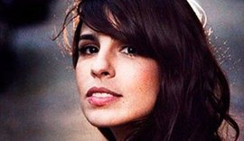 Estrela global assume bissexualidade e fala de crise no casamento