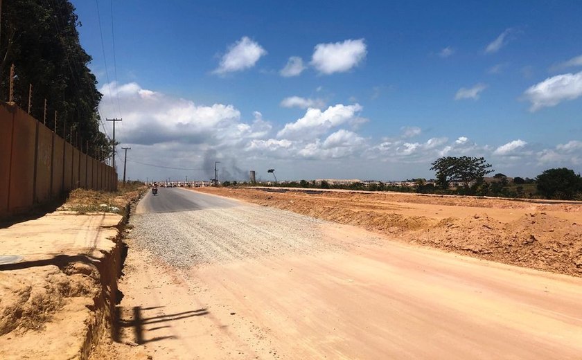 Obras da Ecovia Norte seguem aceleradas e asfalto já chega ao Conjunto Aprígio Vilela