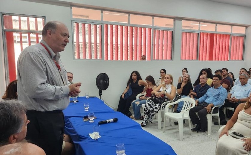 Reitor Josealdo Tonholo inaugura núcleos de pesquisa no campus da Ufal em Maceió