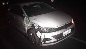 Carro colide contra traseira de moto na zona rural de Santana do Ipanema
