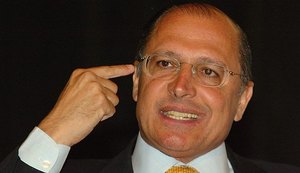 'Não está faltando vacina', diz Alckmin sobre imunização contra febre amarela