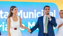 JHC se filia ao PSDB e leva grupo familiar em movimento de olho em 2026