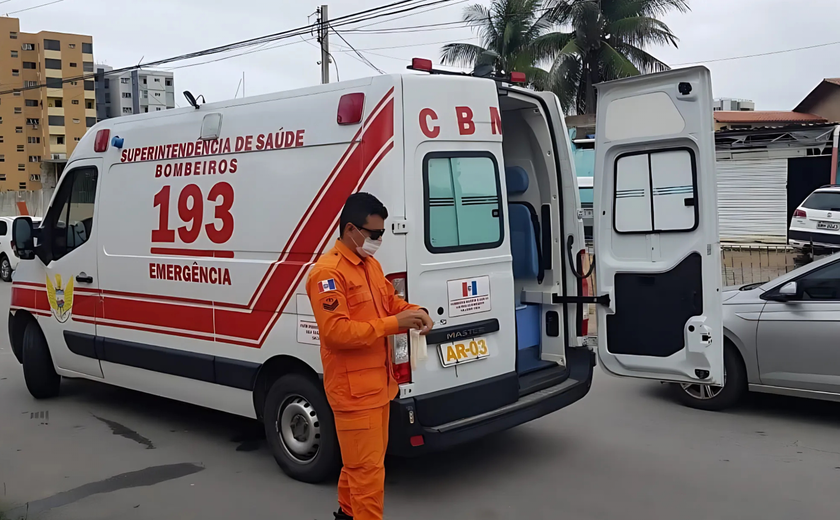 Corpo de Bombeiros socorre homem vítima de choque elétrico em Mangabeiras