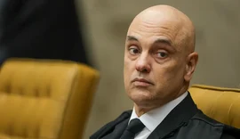 Moraes aumenta restrição para voos de drones na casa de Bolsonaro