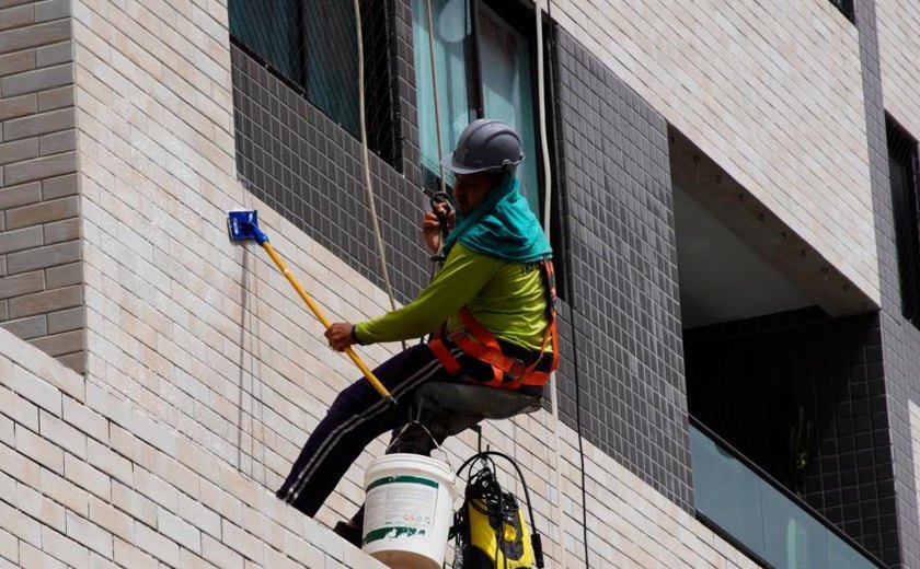 Alagoas registra a 4ª maior alta do Nordeste na criação de empregos formais