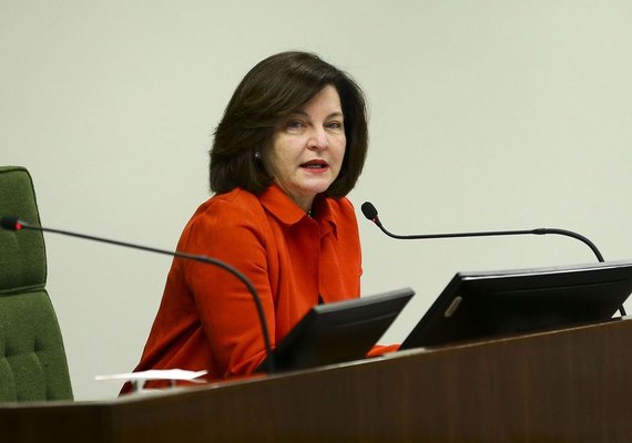 Dodge pede STF que suspenda apreensão de livros LGBT na Bienal do Rio