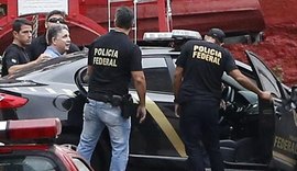 Garotinho deixa quartel dos bombeiros rumo a presídio em Benfica