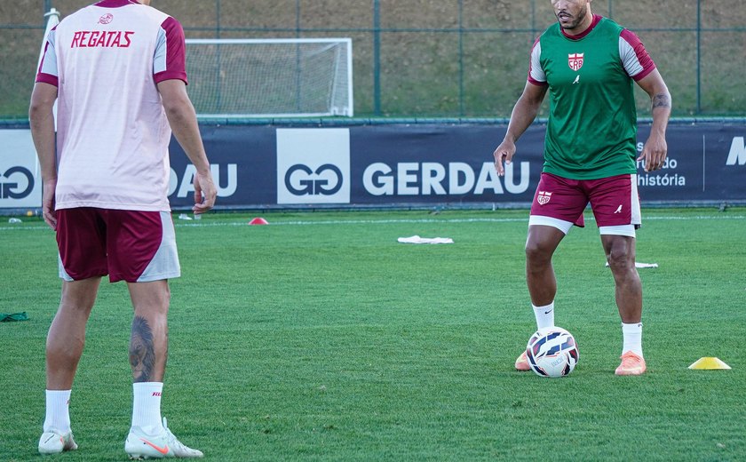 CRB contrata volante e treina em BH