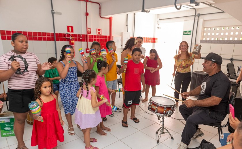 Projeto estimula criatividade e consciência ambiental em crianças dos Flexais