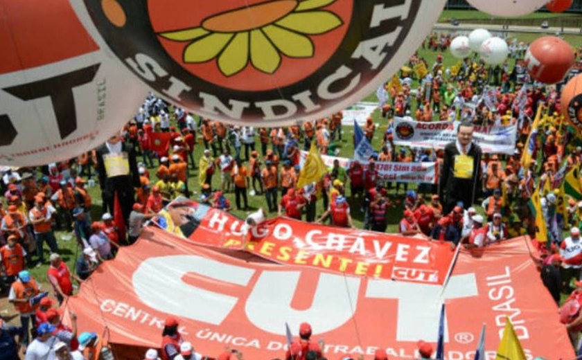 Após reforma, sindicatos encolhem e demitem para sobreviver