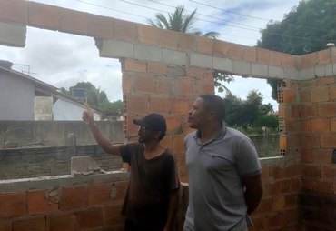 Comunidade do Carrasco cobra entrega de casas