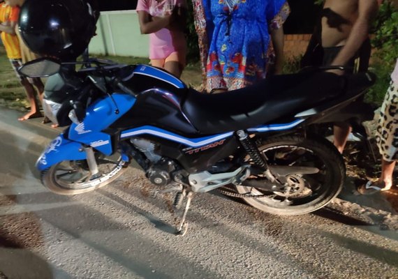 Motoqueiro é atingido por moto fazendo ultrapassagem na contramão em Marechal Deodoro